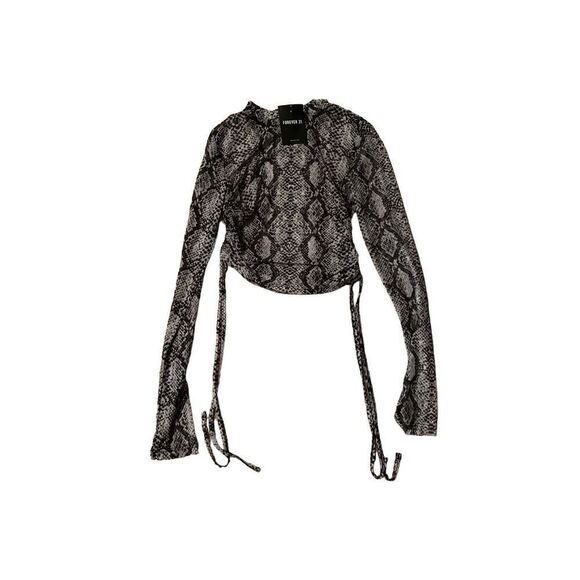 NWT Forever 21 Sheer Long Sleeve Snake Print Knit Crop Top Black/White Size Larg - Picture 1 of 4